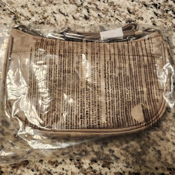 lululemon athletica Tan Shoulder Bag - Picture 6 of 6